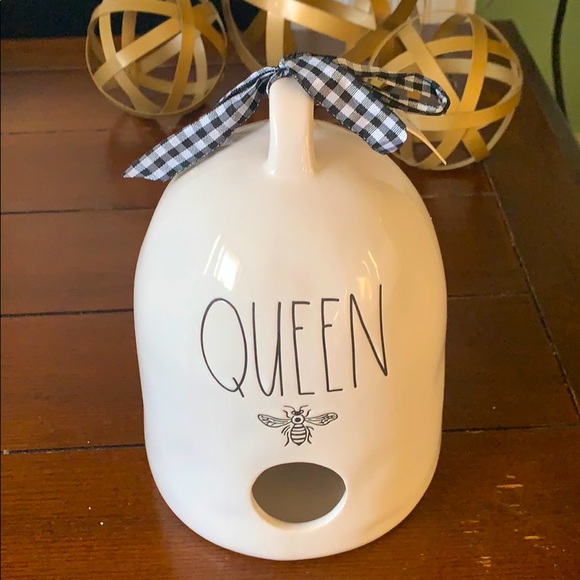 Rae Dunn Other - 🤍Rae Dunn QUEEN 🐝 Birdhouse🤍